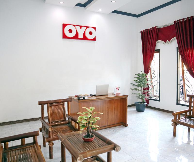 Reddoorz Syariah At Penginapan Eby Padang Exterior photo